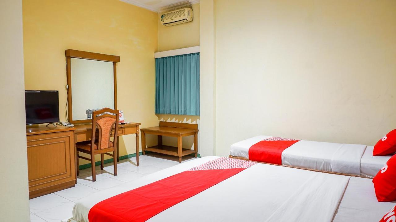 Oyo 2085 Chrysanta Hotel Bandung Exteriér fotografie