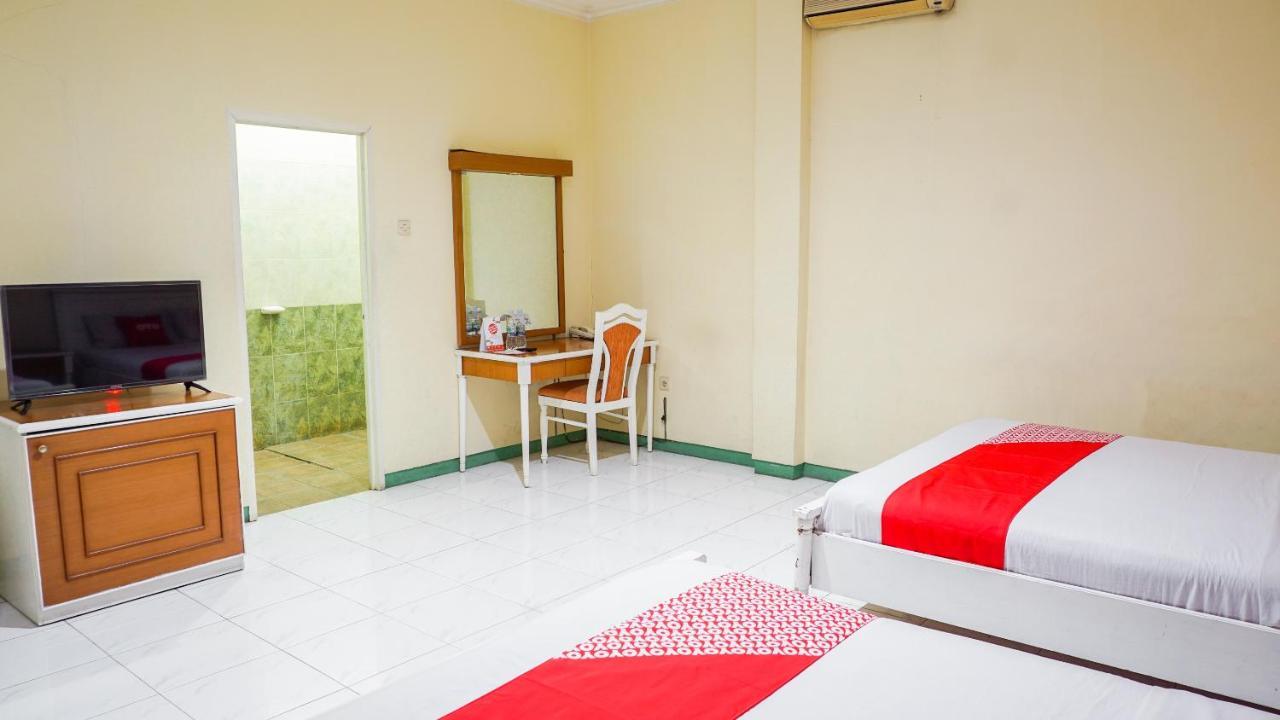 Oyo 2085 Chrysanta Hotel Bandung Exteriér fotografie