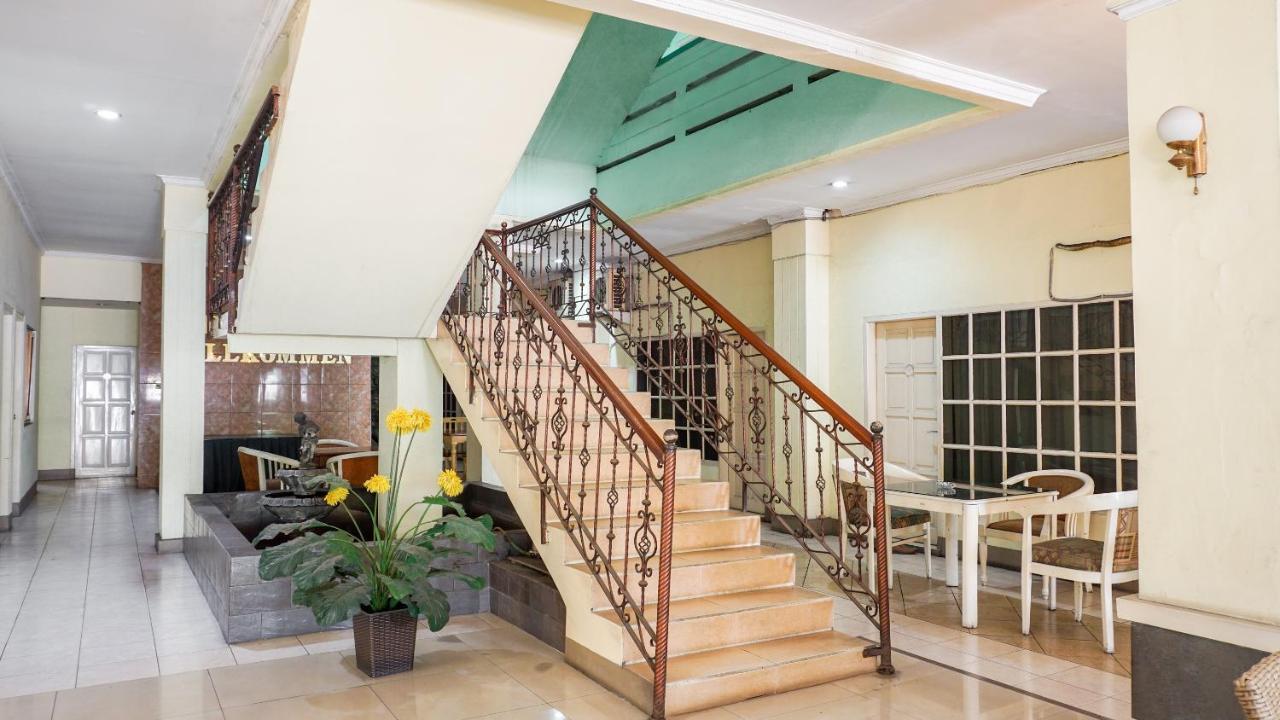 Oyo 2085 Chrysanta Hotel Bandung Exteriér fotografie